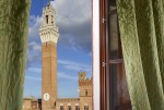 Notificato dalla Soprintendenza, location esclusiva in Piazza del Campo Siena sito UNESCO